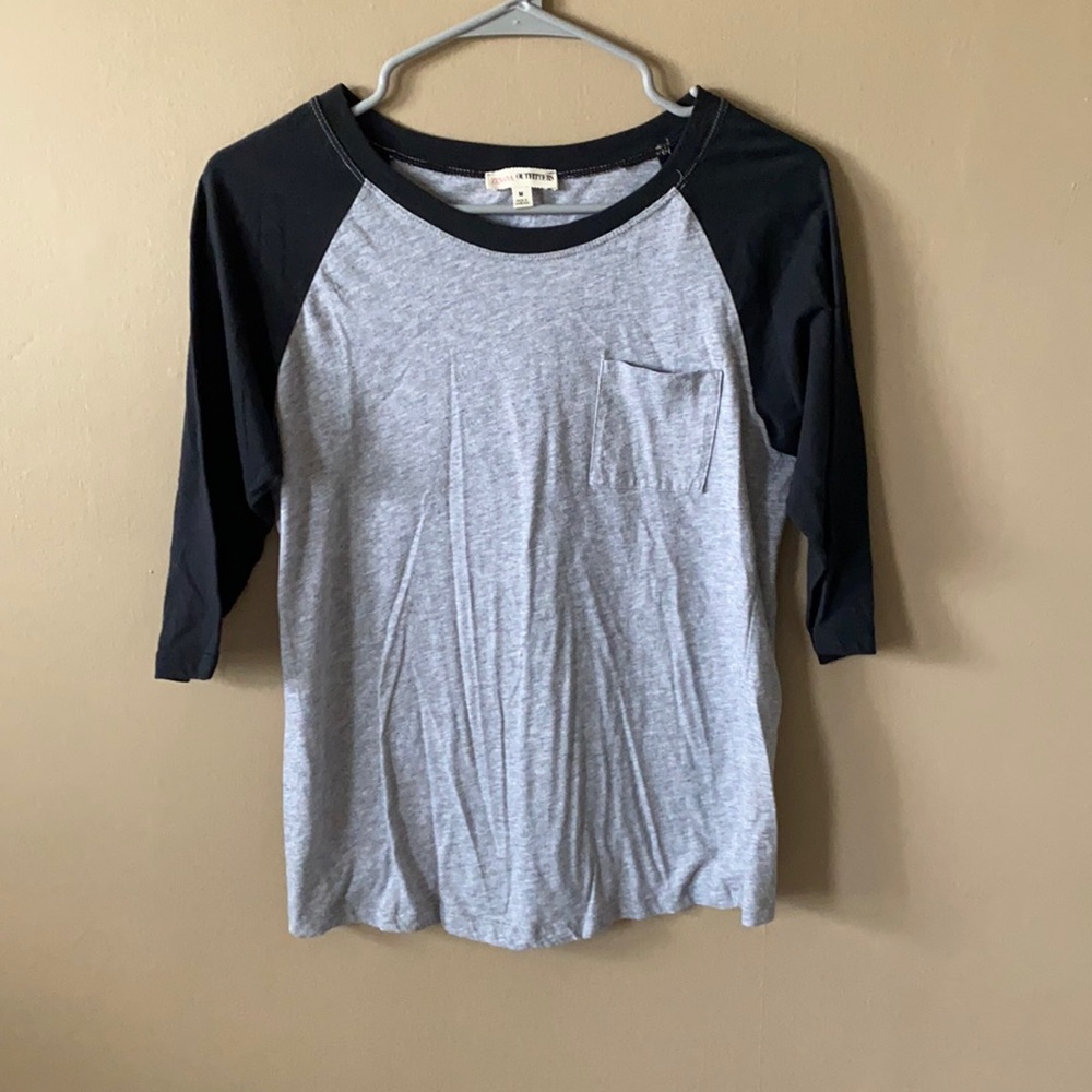 Boutique quarter sleeve shirt